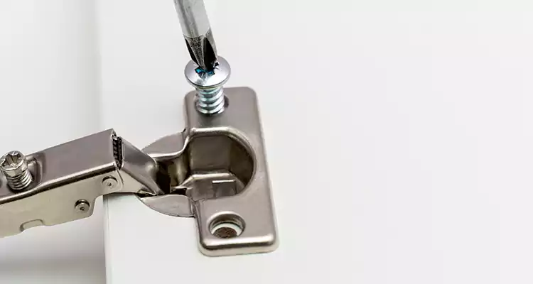 Screen Door Hinge Repair in Dania Beach, FL