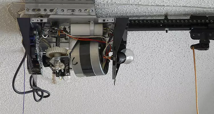 Emergency Garage Door Opener Repair in Dania Beach, FL