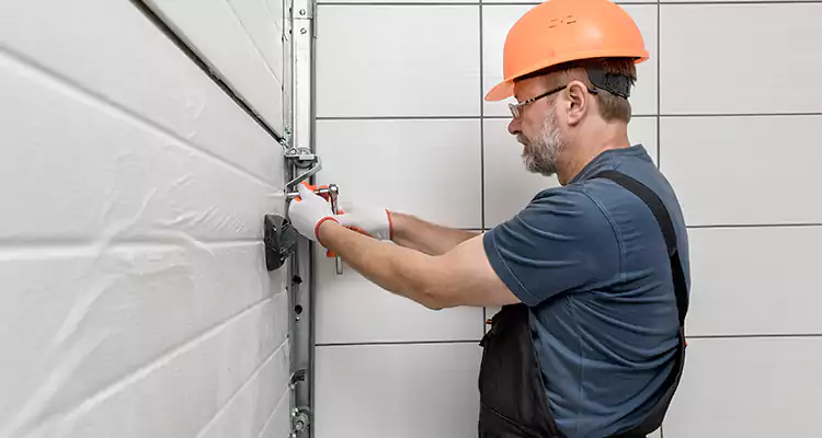 Emergency Garage Door Repair in Dania Beach, FL