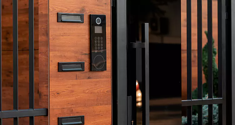 Automatic Door Maintenance in Dania Beach, FL