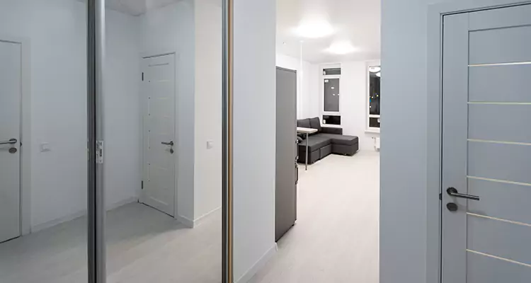 Modern Mirrored Closet Doors Repair in Dania Beach, FL