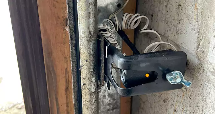 Fix Broken Garage Door Sensor in Dania Beach, FL