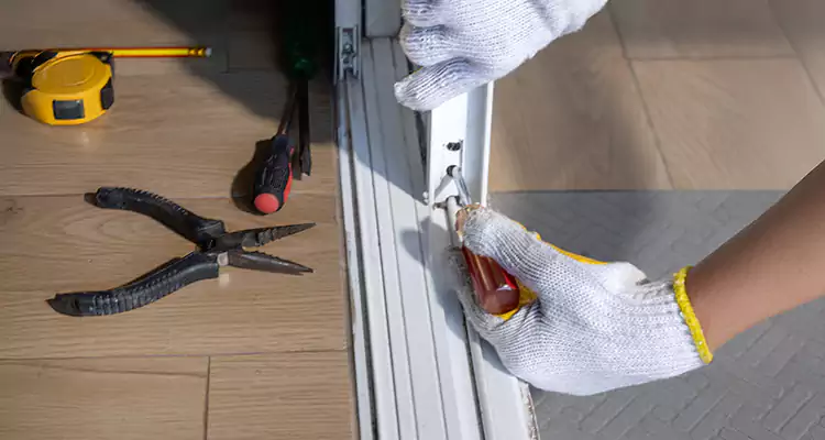 Closet Sliding Door Track Repair in Dania Beach, FL