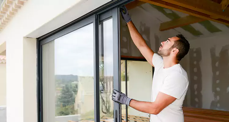 Patio Glass Panels Repair in Dania Beach, FL