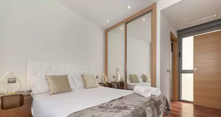 Sliding Wardrobe Door Mirror Replacement in Dania Beach, FL